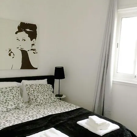 Apartment Pedro Alexandrino Lisbon